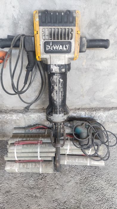 Отбойник молоток DeWalt оригинал самый большой и мощный