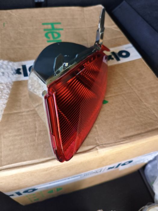 Vând lampa ceata Kadjar dreapta 265801896R