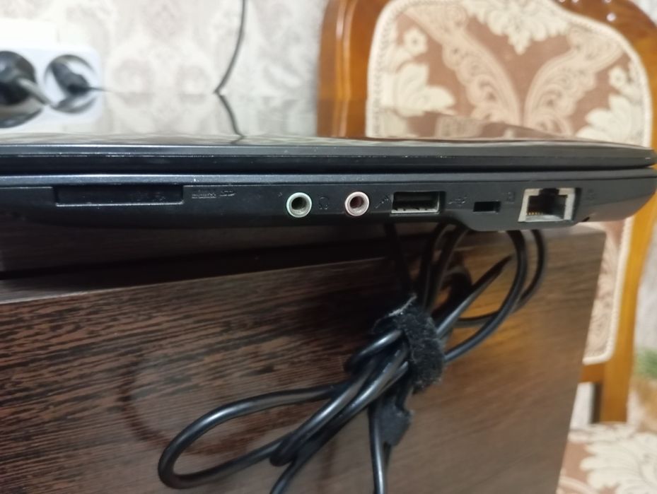 Продам нетбук Aspire one