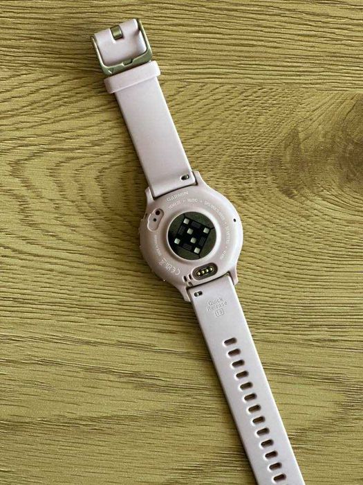 Garmin Venu 3S - розов