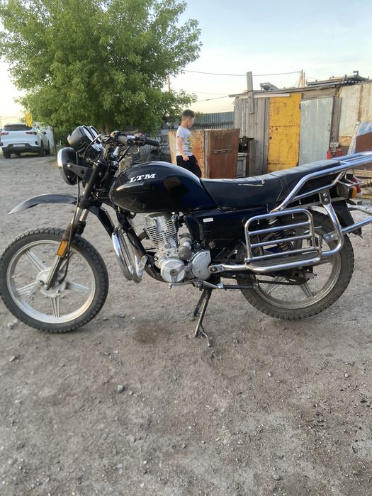 Мотоцикл 200 куб