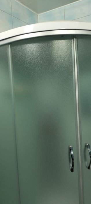 Продам душевую кабинку