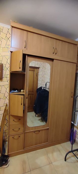 Шкаф для спальни, прихожей