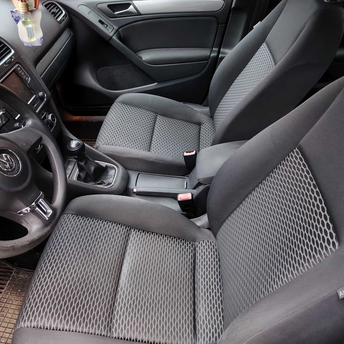 VOLKSWAGEN Golf 2010 — imagine 4