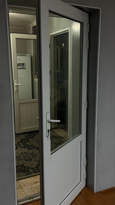 Продам окна двери пластиковые