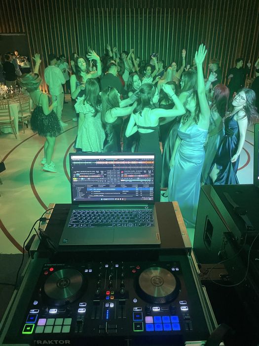 DJ Nuntă Botez Majorat, Inghețată,Tort shoturi, Limonadă,Gogosi,Braila