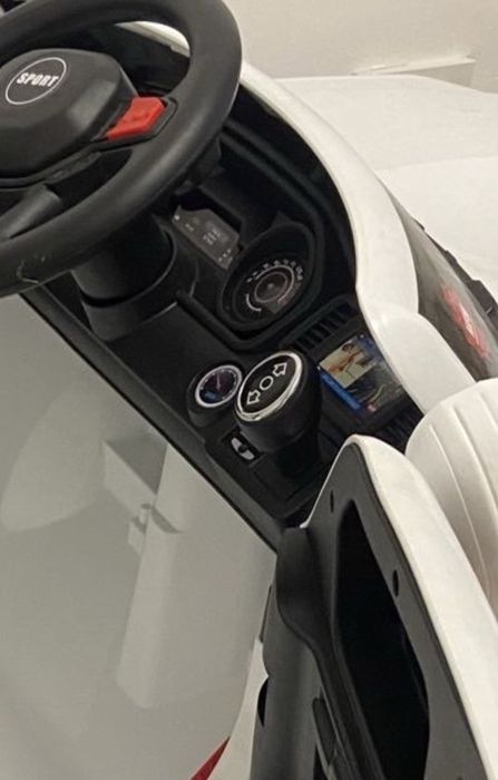 Детская машина электромобиль