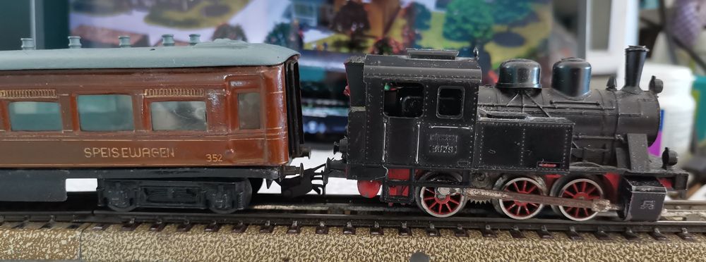 Запазено и действащо колекционерско електрическо влакче Marklin 4