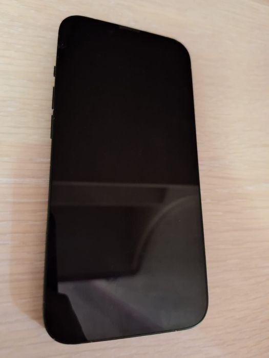 Продам айфон 13 на 128гб