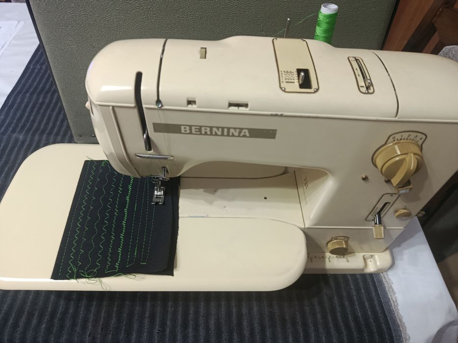 Mașina cusut Bernina 731 metal