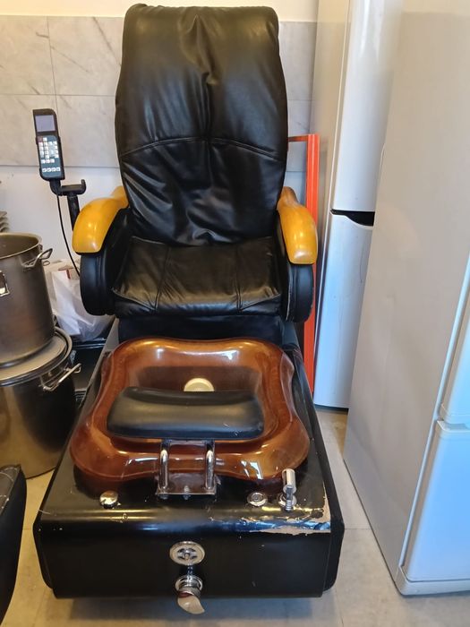 Педикюрное кресло массажное