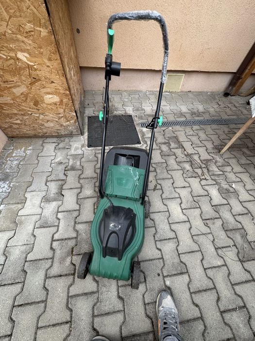 Motocoasa Stihl+masina tuns gazon