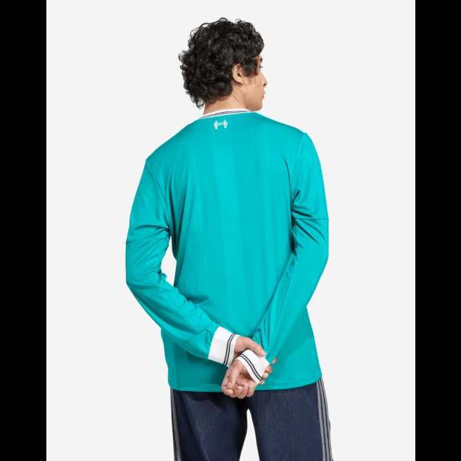 Чисто нов оригинален екип Adidas на Liverpool сезон 2025/2026