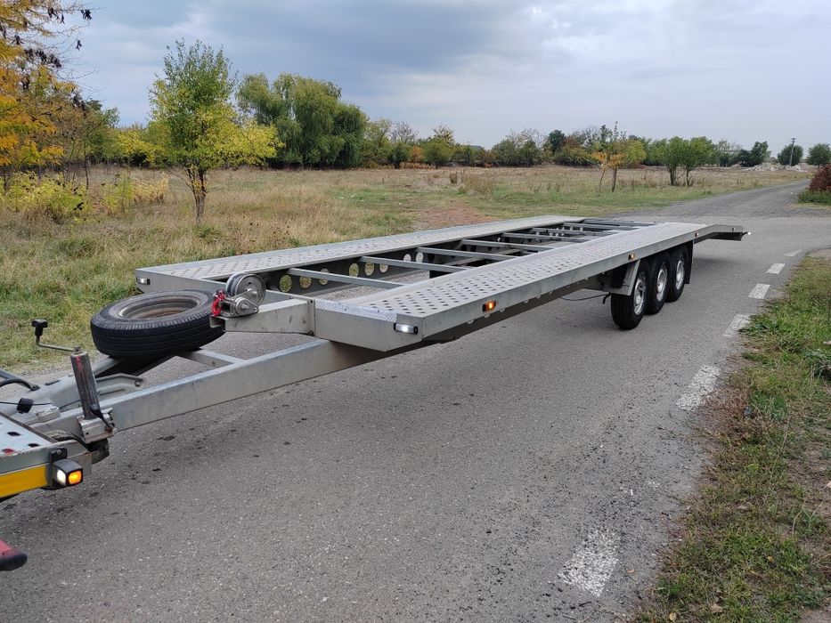 Vând remorca dubla 8.5 m  an 2020