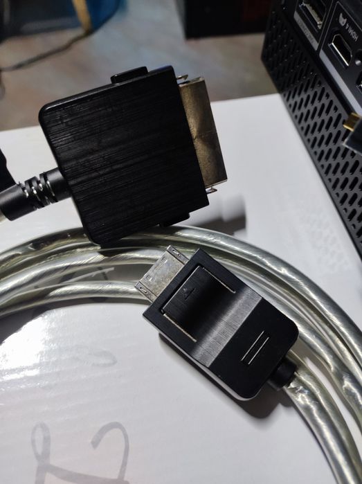 One Conect și cablul.  Soc 1002T și UHD55