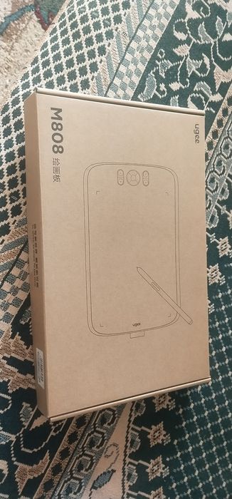 Графический планшет Ugee M808