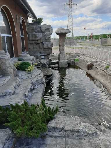 Vand pensiune, abator,hala de productie, PE SUPRAFATA DE 3 HECTARE