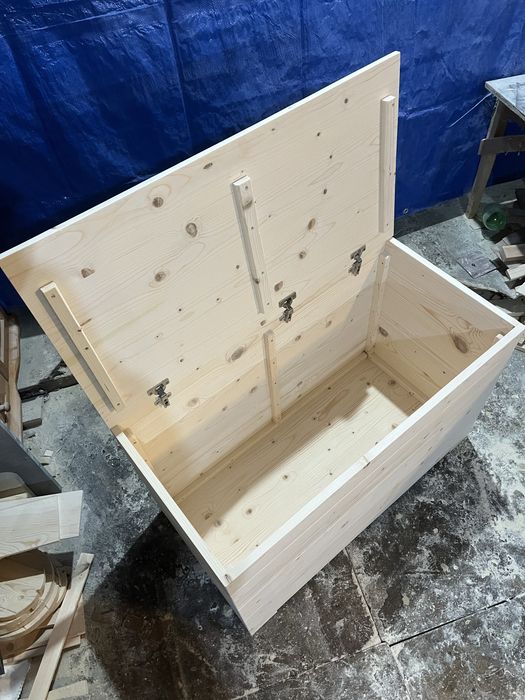 Ракла,сандък изцяло от масив