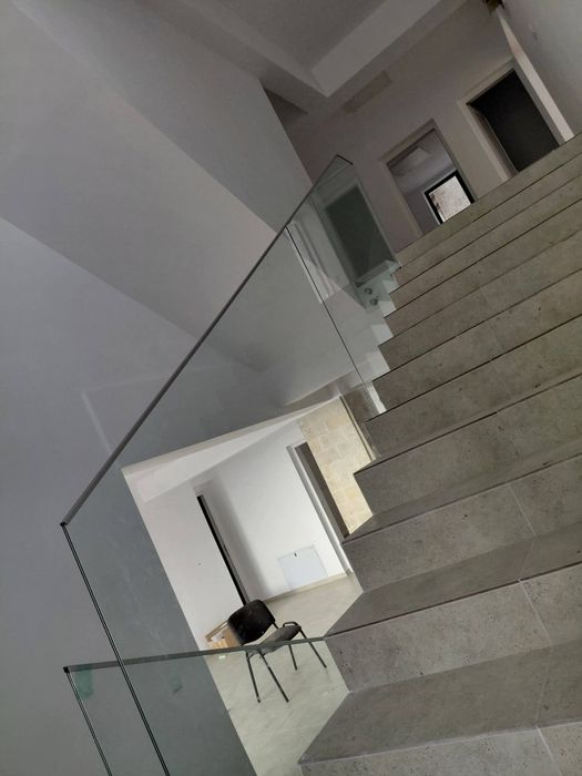 Cabine de dus, balustrade, compartimentari interioare, sticlă printata