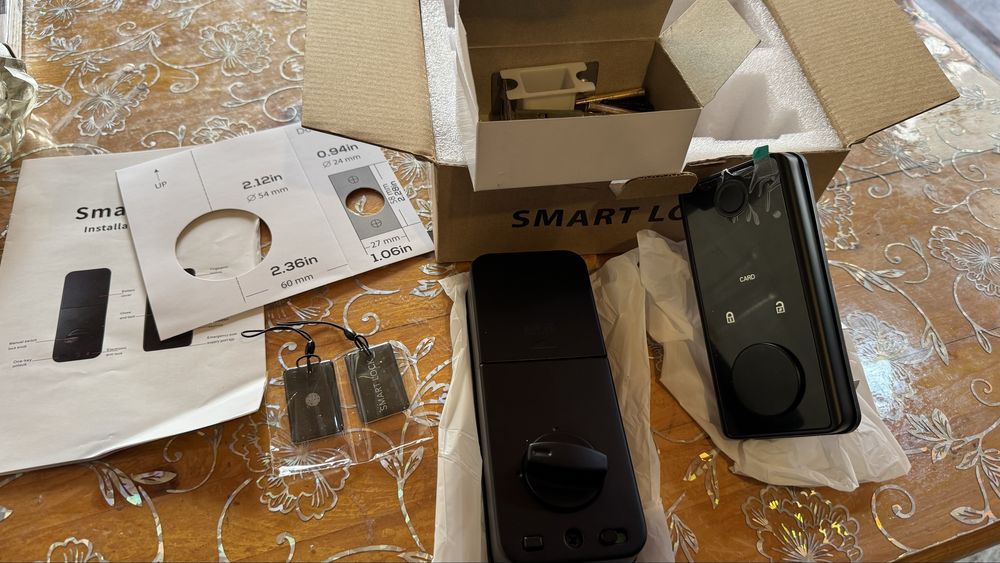 Smart брава с пръстов отпечатък/карта/ключ