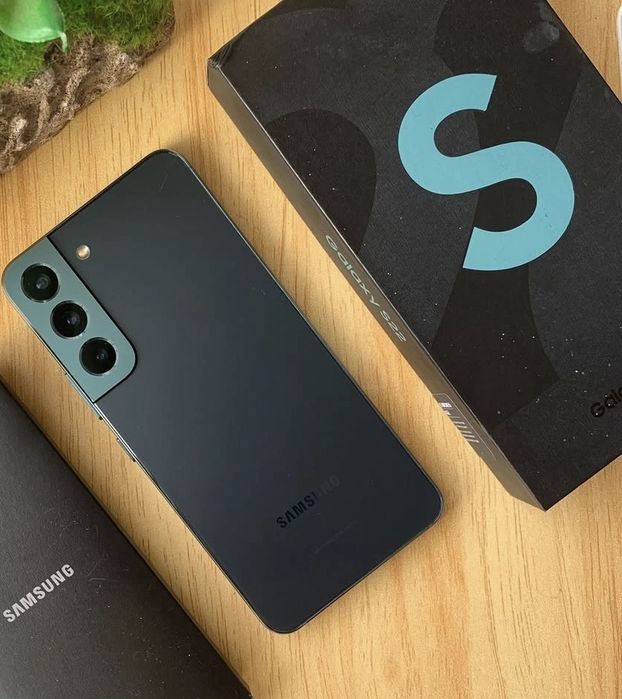 Samsung S22 (128GB)