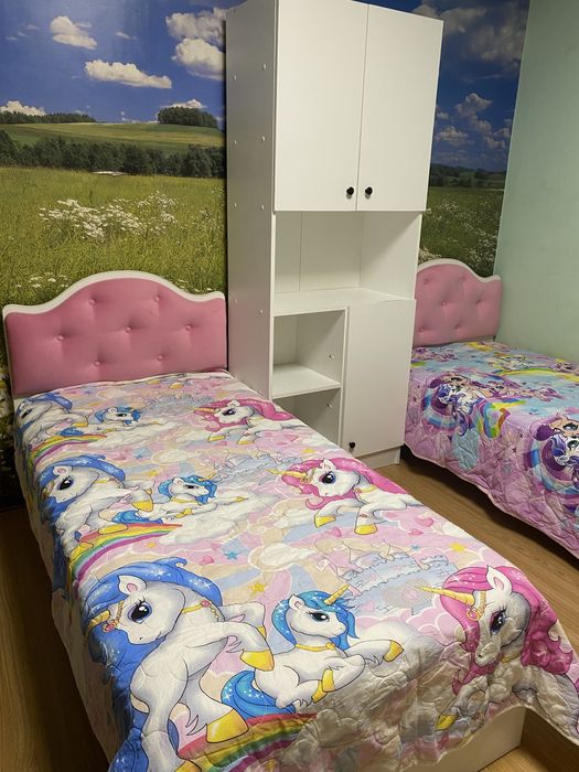 Кроват и шкаф