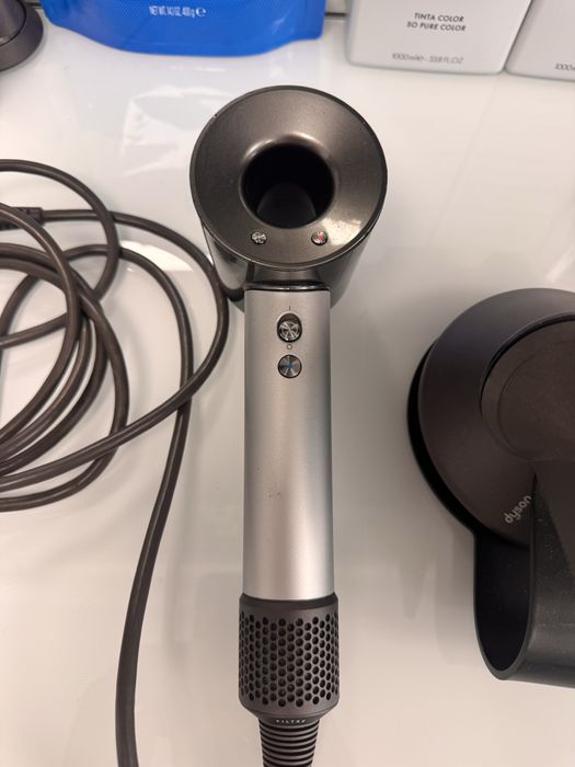 Uacator par Dyson profesional HD 11