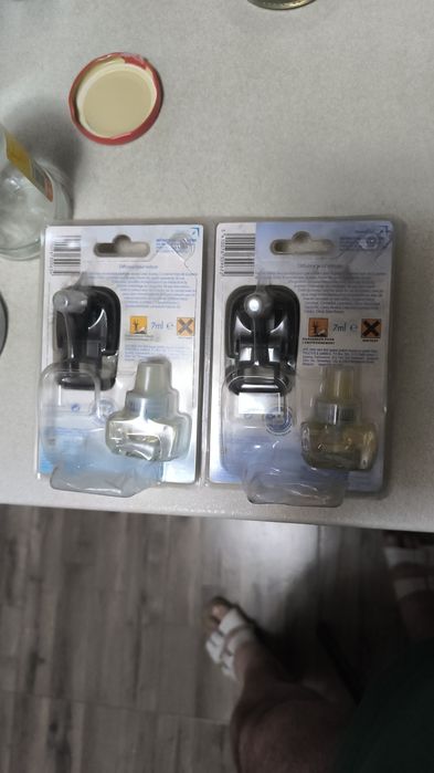 Ambipur Car (odorizant auto) foarte puternic și persistent