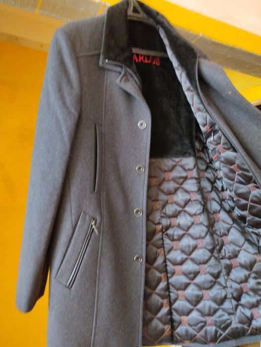 Продам новое мужское пальто