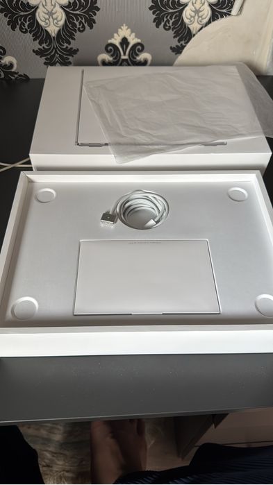 MacBook Air ……..