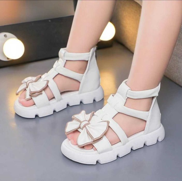 Детские босоножки для девочки