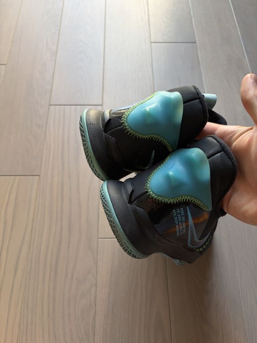 Nike LeBron Witness 5
