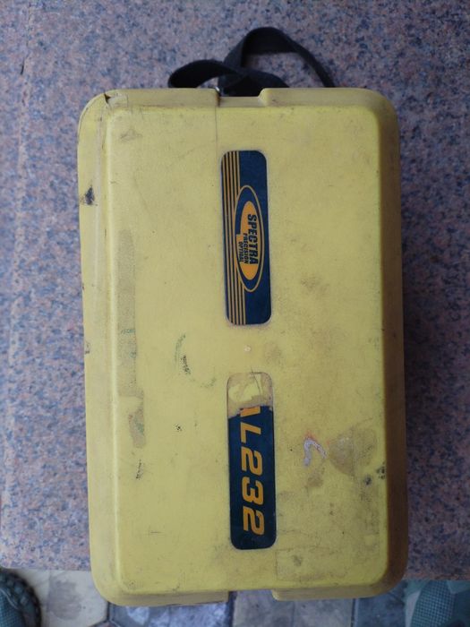 Оптический нивелир