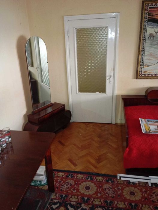 Vând apartament cu 3 camere în Lugoj