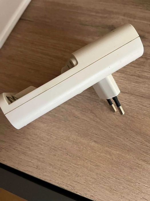 зарядно за батерии Панасоник