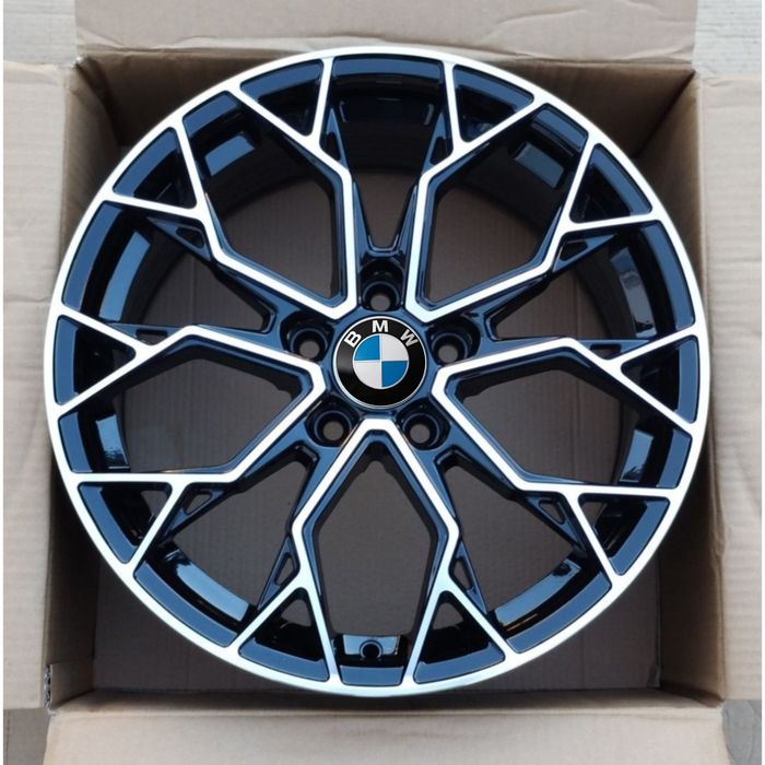 Jante 19 BMW 5 x 120 in 2 latimi
Compatibile BMW F01 F06 F07 F10 F11 F15 F16 F20 F21 F25 F30 F31 F33 F34
Produs Nou cu Factura și Garanție