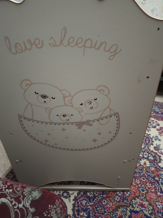 Продам кроватку детскую