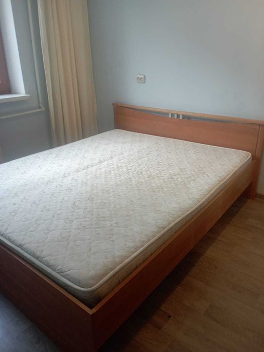 Кровать двуспальная