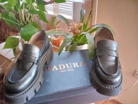 Дамски  обувки BADURA