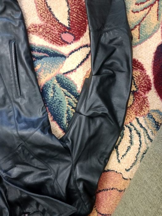 Кожанный длинный плащ