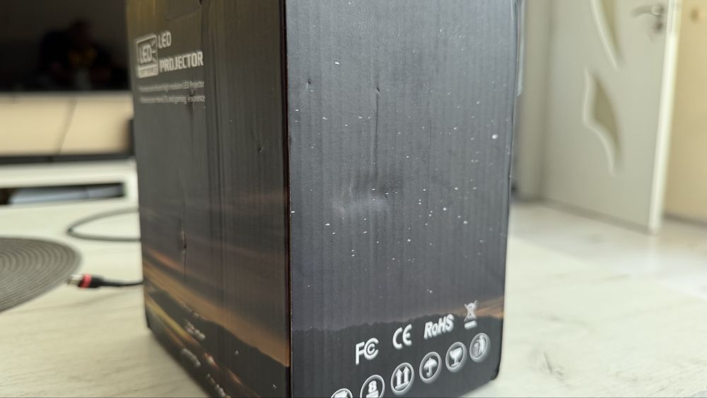 Видео Led проектор нов Led Proector