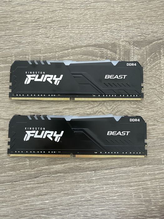 RAM 16GB DDR4 Kingston Fury Beast RGB 3200 CL16 KIT 2x16