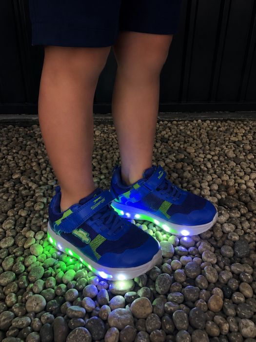 Adidași copii Slazenger cu lumini LED, mărimea 29 – stare foarte bună