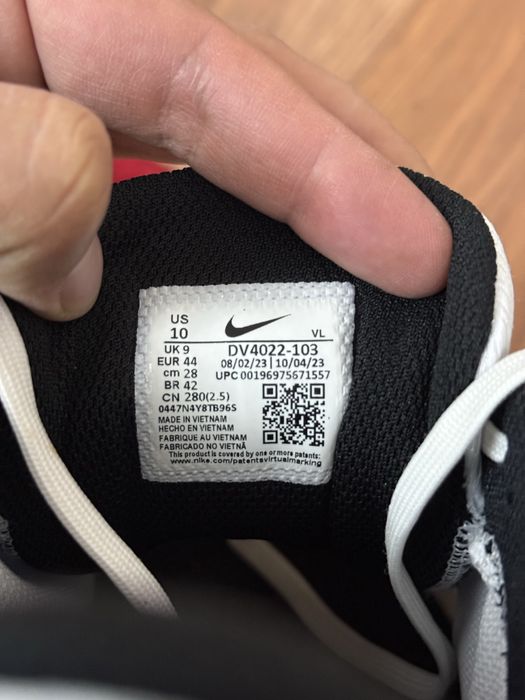 Кроссовки NIKE WINFLO 10