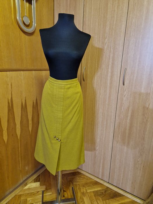 Fuste groase de vânzare