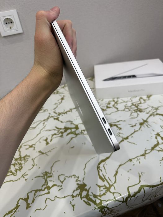 Макбук про 2017 retina