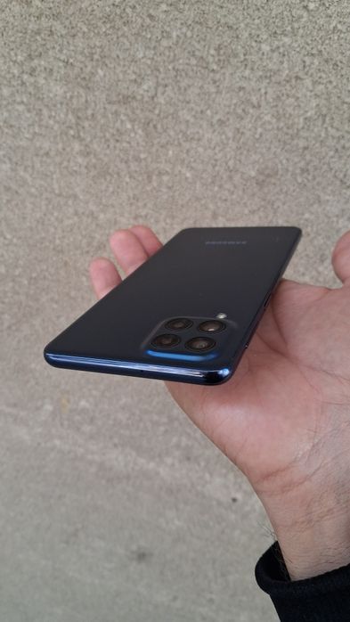 Samsung M53 5G 8/128GB 90 FPS 120GHz