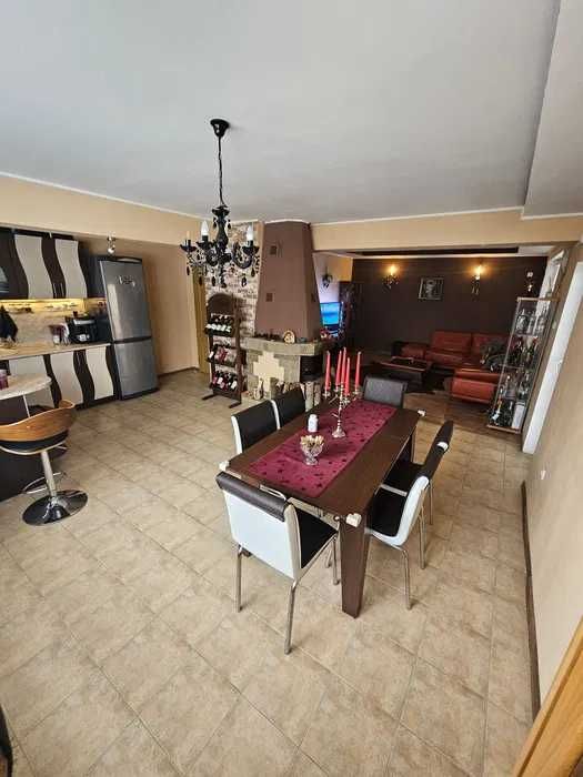 Продава се Къща в с. Брестник, Област Пловдив - 245 кв.м за 739 €/кв.м - Снимка #2