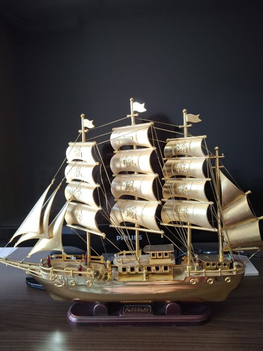 Сувенир корабче светещо