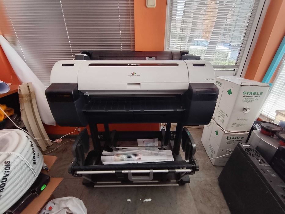Плотер Canon imagePROGRAF iPF670 / за смяна на глава /